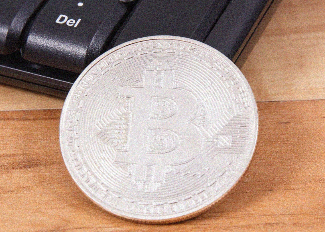 Bitcoin mining How to select between cloud and hardware