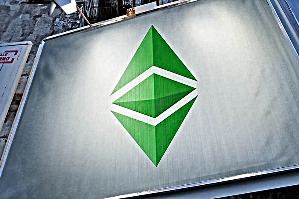 eth price prediction analysis 8may