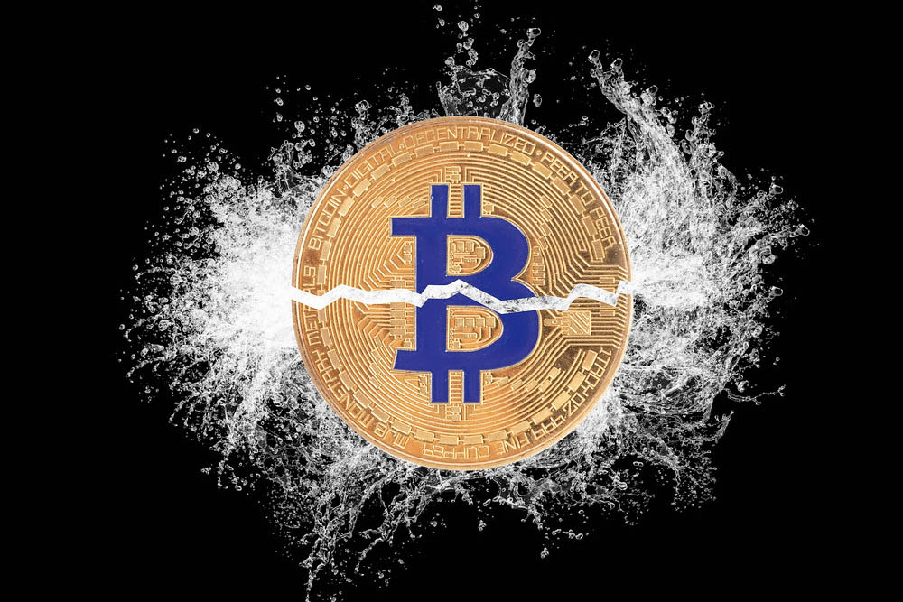 bitcoin crashes to 10300