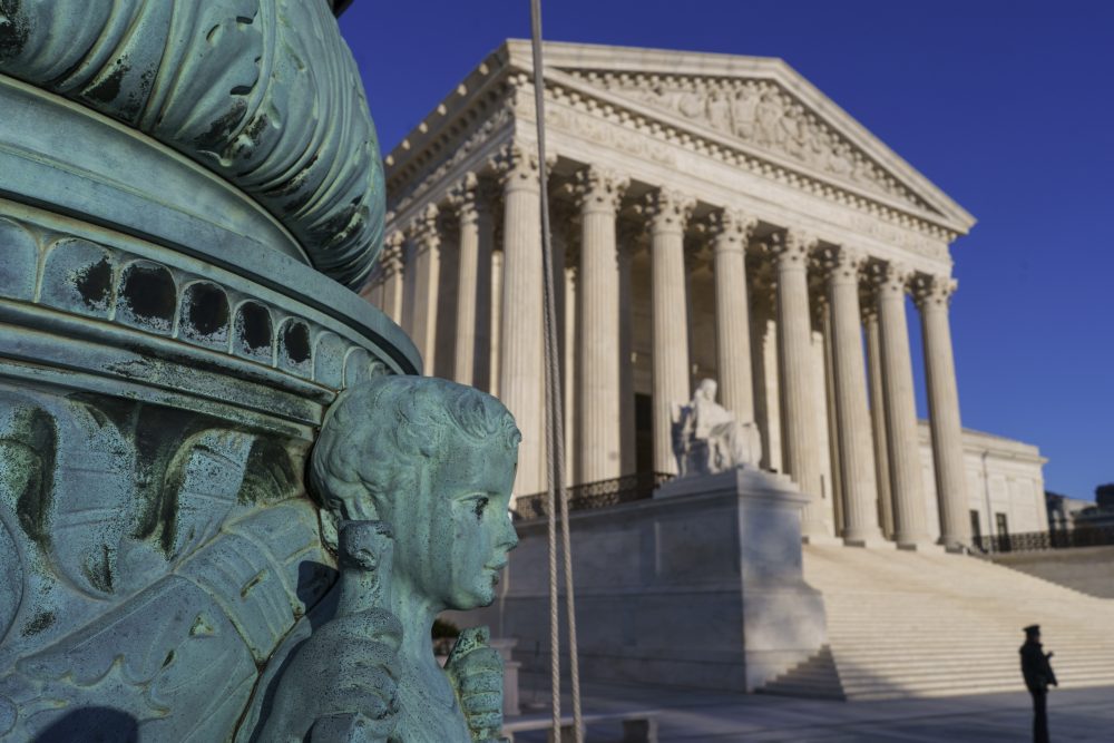 US Supreme Court To Hear First-Ever Crypto Lawsuit on Tuesday
