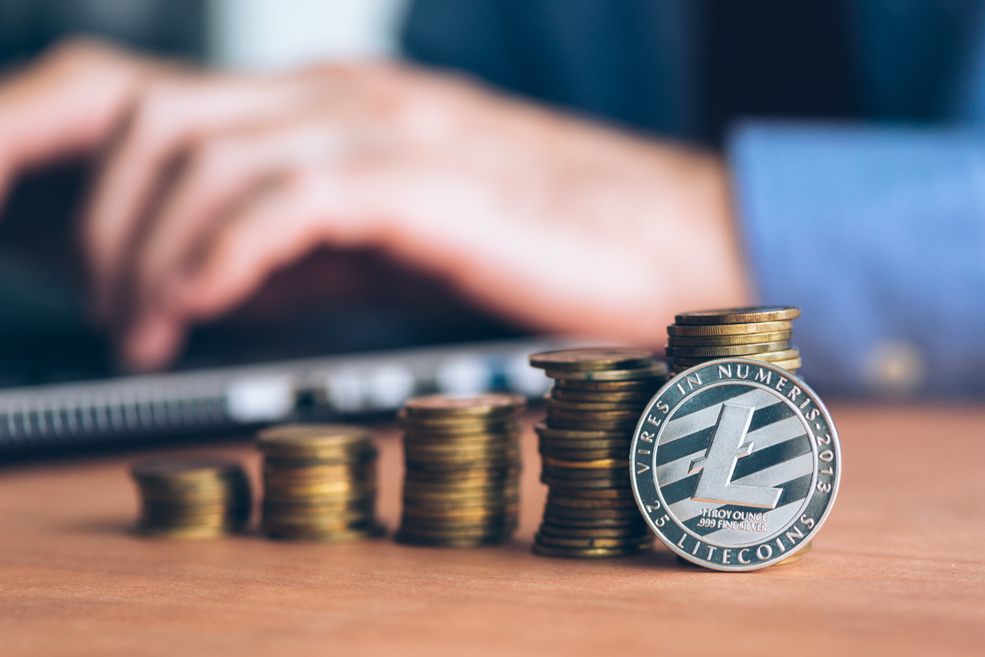 litecoin cryptocurrency trader P26GR9H scaled