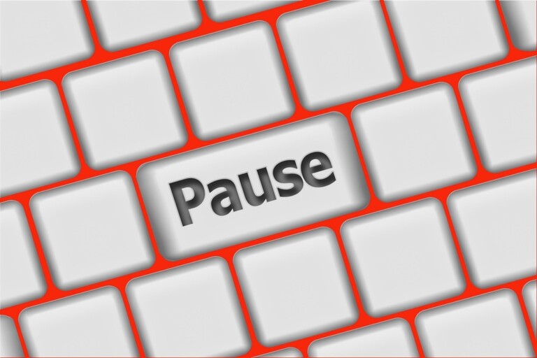 pause 940568 1280