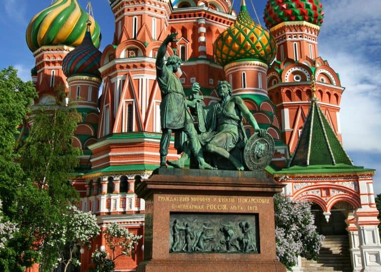 Cattedrale di emissione e circolazione di criptovalute di San Basilio