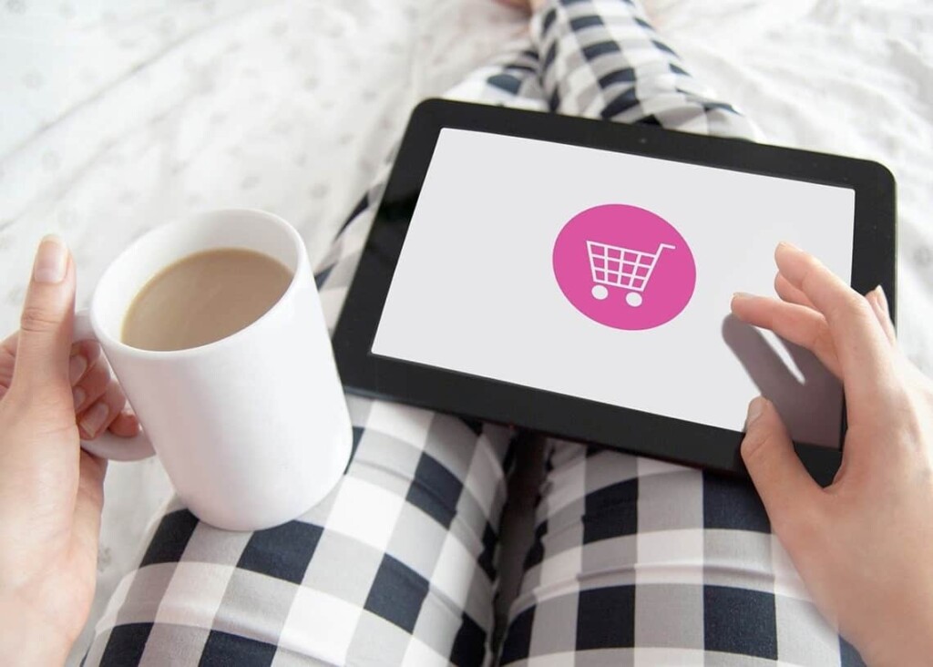 Stay home, stay calm, and earn rewards using crypto.com crypto gift cards