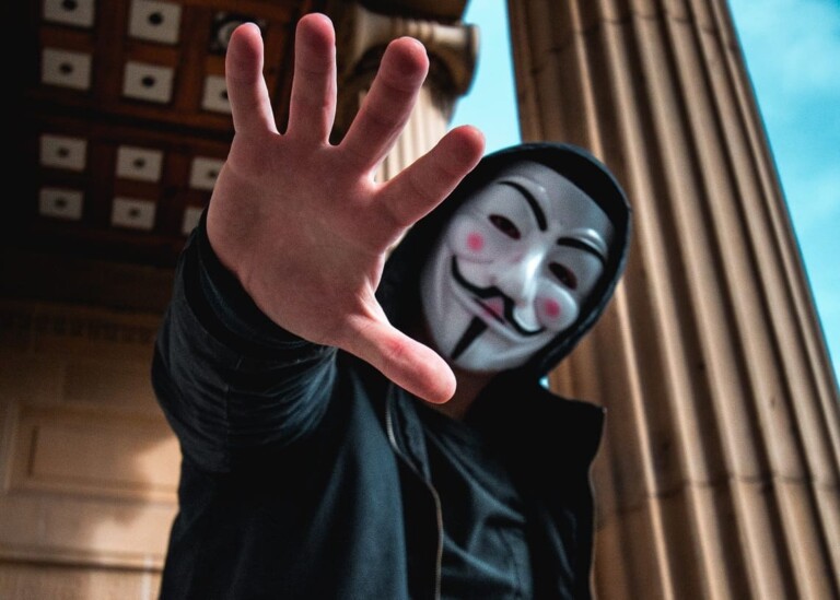تبرعات العملات المشفرة لمواجهة جائحة كوفيد-19