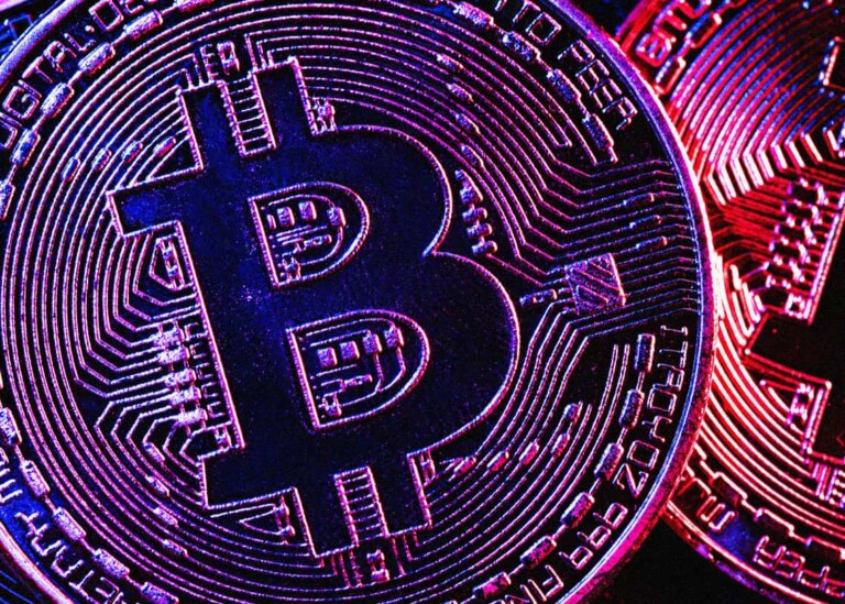 Bitcoin price and Coinbase crash a curious case