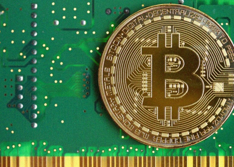 Цена Bitcoin колеблется на фоне надвигающегося медвежьего тренда