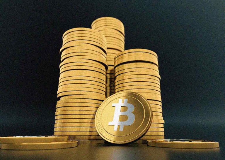Il prezzo Bitcoin raggiunge la testa e le spalle inverse in avanti