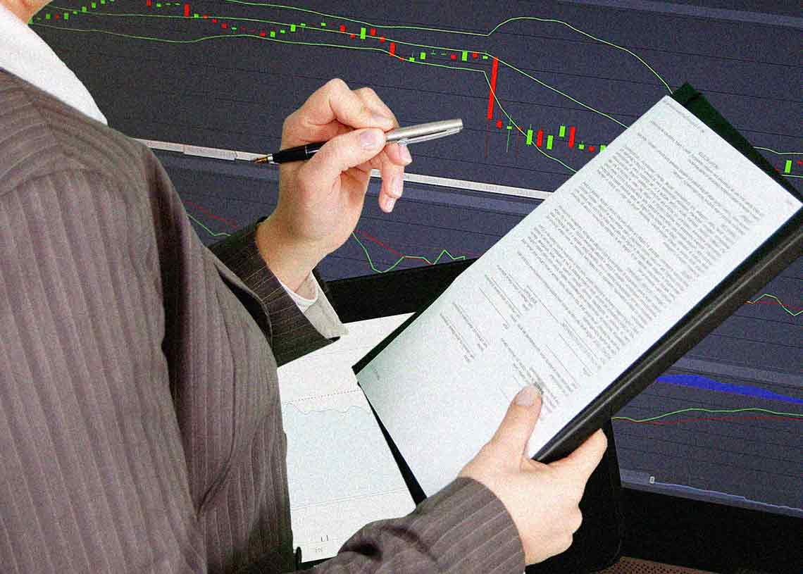 Binance 币价格转为熊市并下跌
