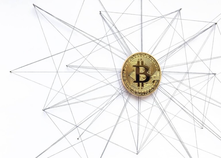 Peter Schiff verspottet erneut Bitcoin HODLer