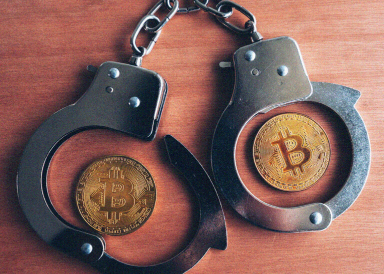 سعر Bitcoin في نمط الرأس والكتفين المعكوس