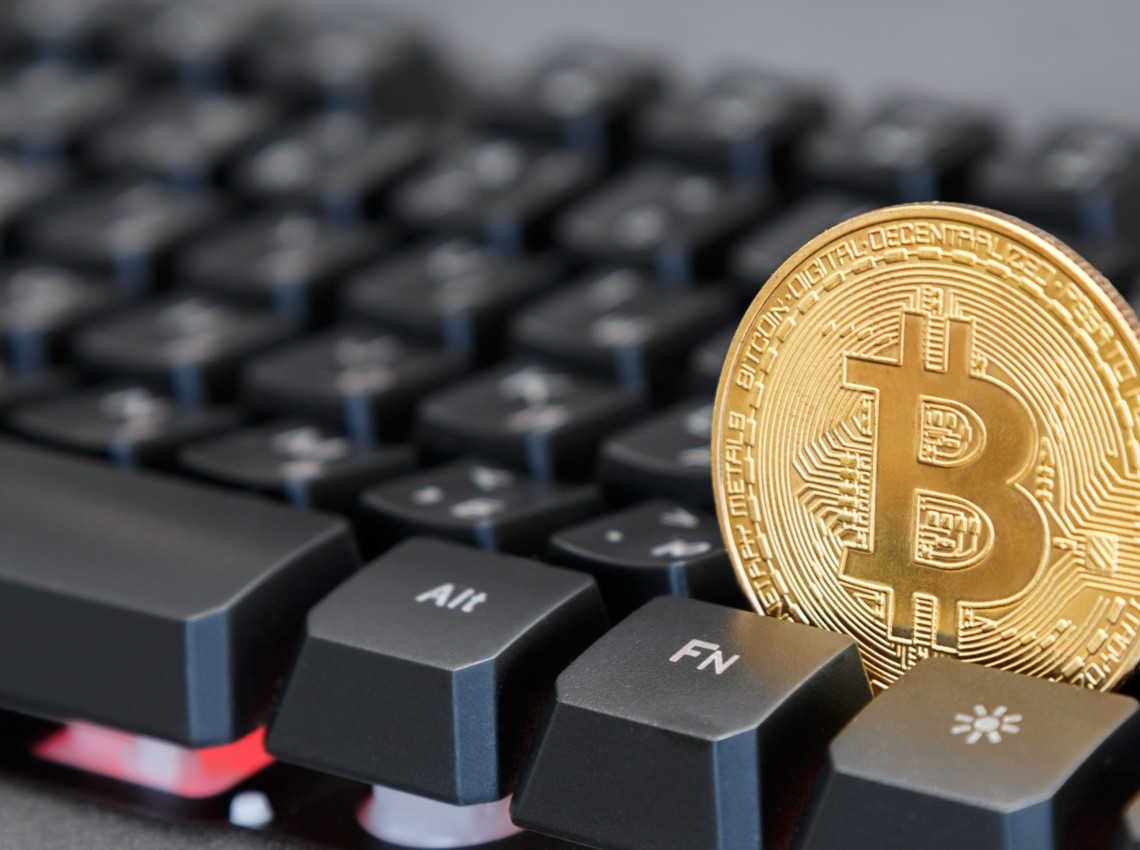 Bitcoin 価格予測 BTC アナリストへ