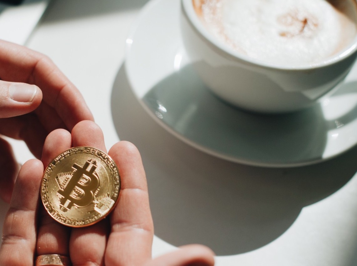 Bitcoin 価格予測 BTCアナリスト向け
