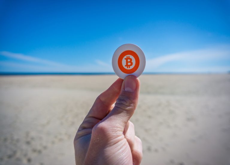 الطلب على العملات المشفرة