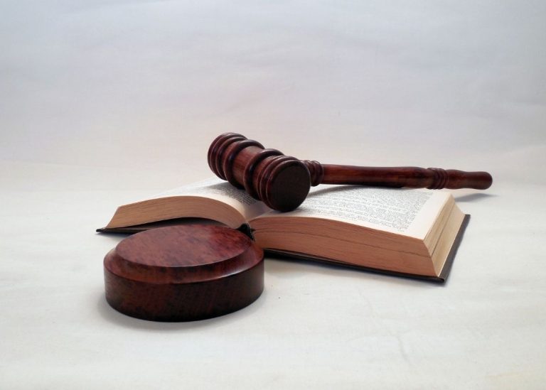 trois auditions au Congrès