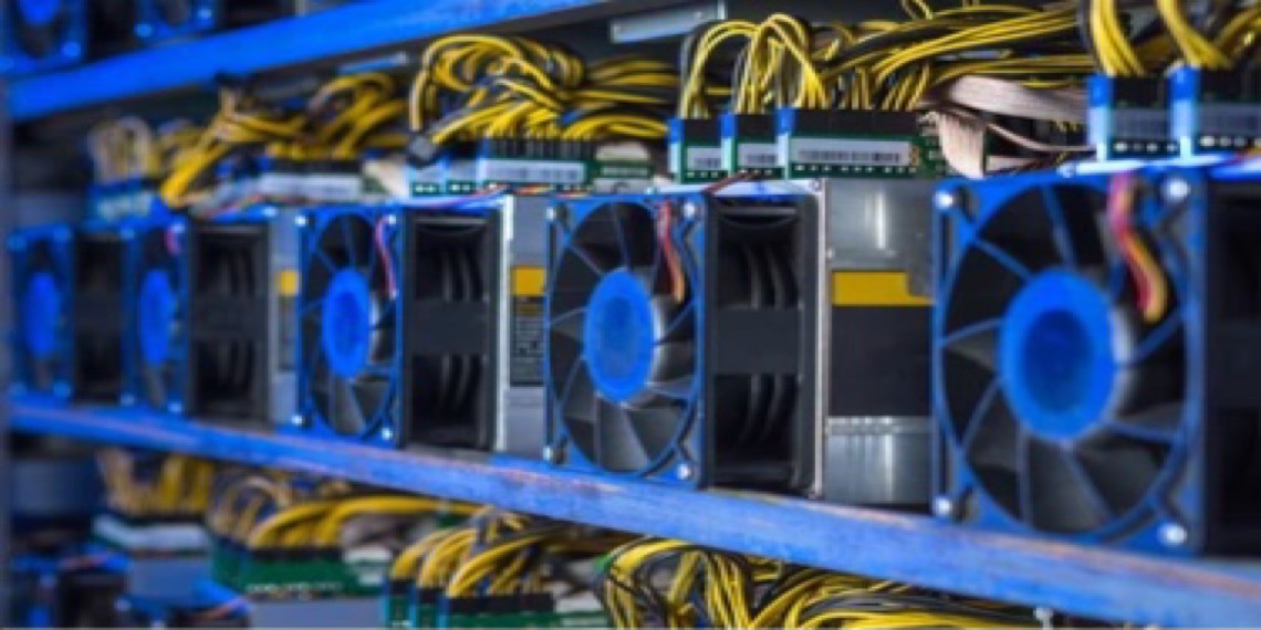 أجهزة تعدين Bitcoin القديمة تصل إلى "سعر الإغلاق" مع انخفاض Bitcoin إلى 25000 دولار