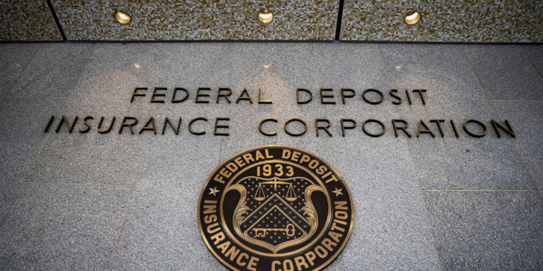FDIC considera nova estratégia para impulsionar propostas de empréstimos rejeitadas