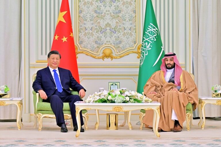 A Arábia Saudita afirma que não quer competir com a China