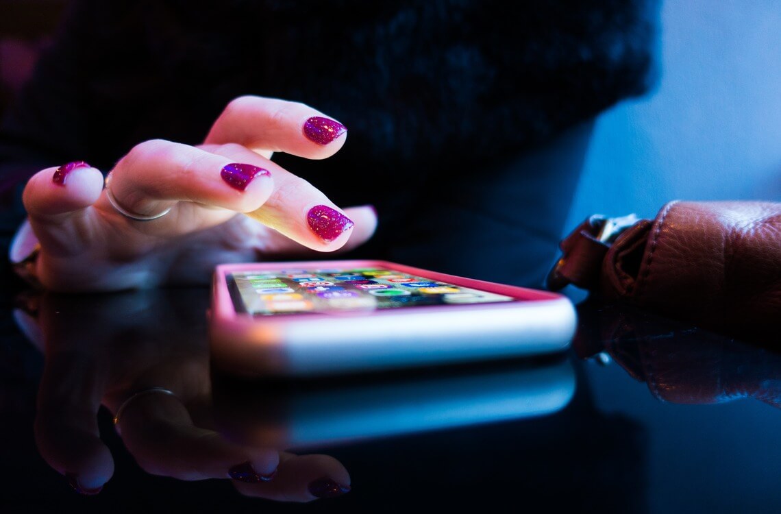 L'application Voyager reprend les retraits clients et lance le processus de recouvrement.