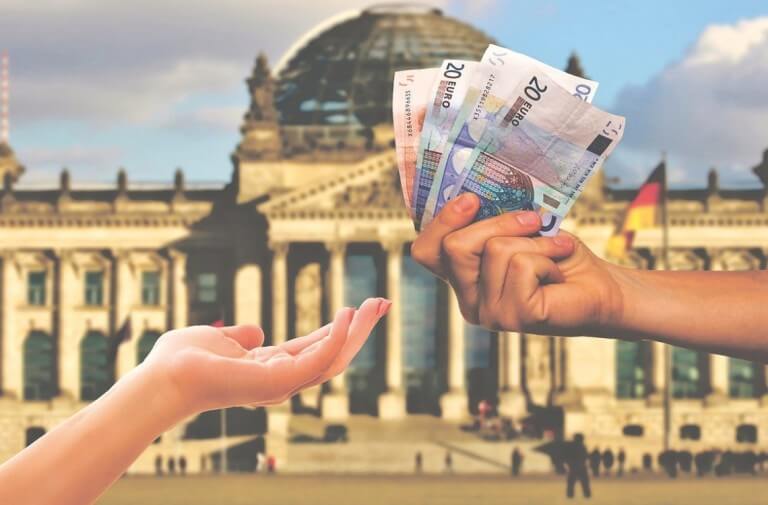 Элизабет Уоррен вновь внесла на рассмотрение законопроект о криптовалютах