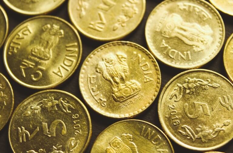 La roupie surpasse ses homologues des marchés émergents d'Asie (1)