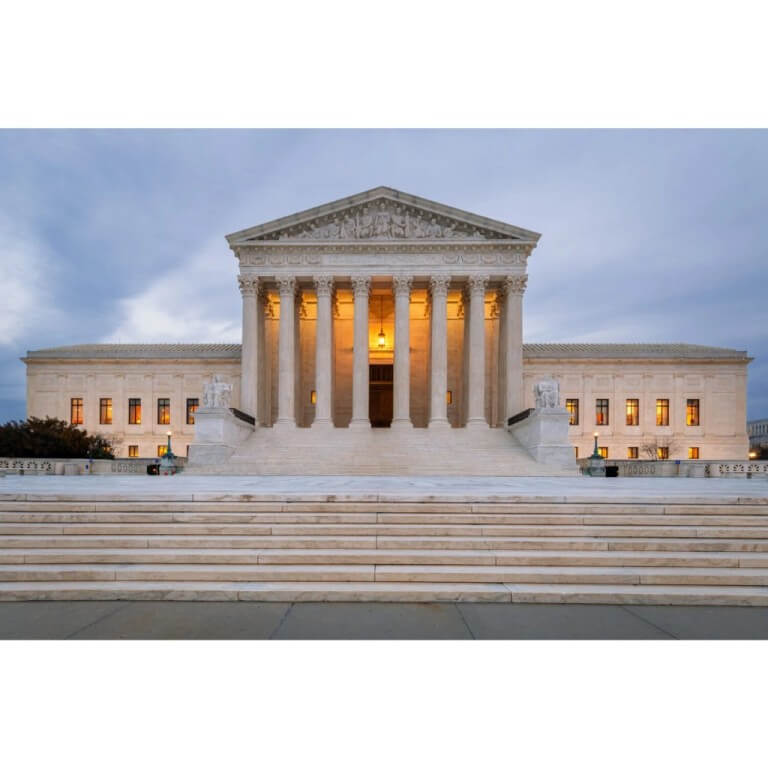 La Cour suprême suspend la répression de Biden sur les réseaux sociaux. Pourquoi ?