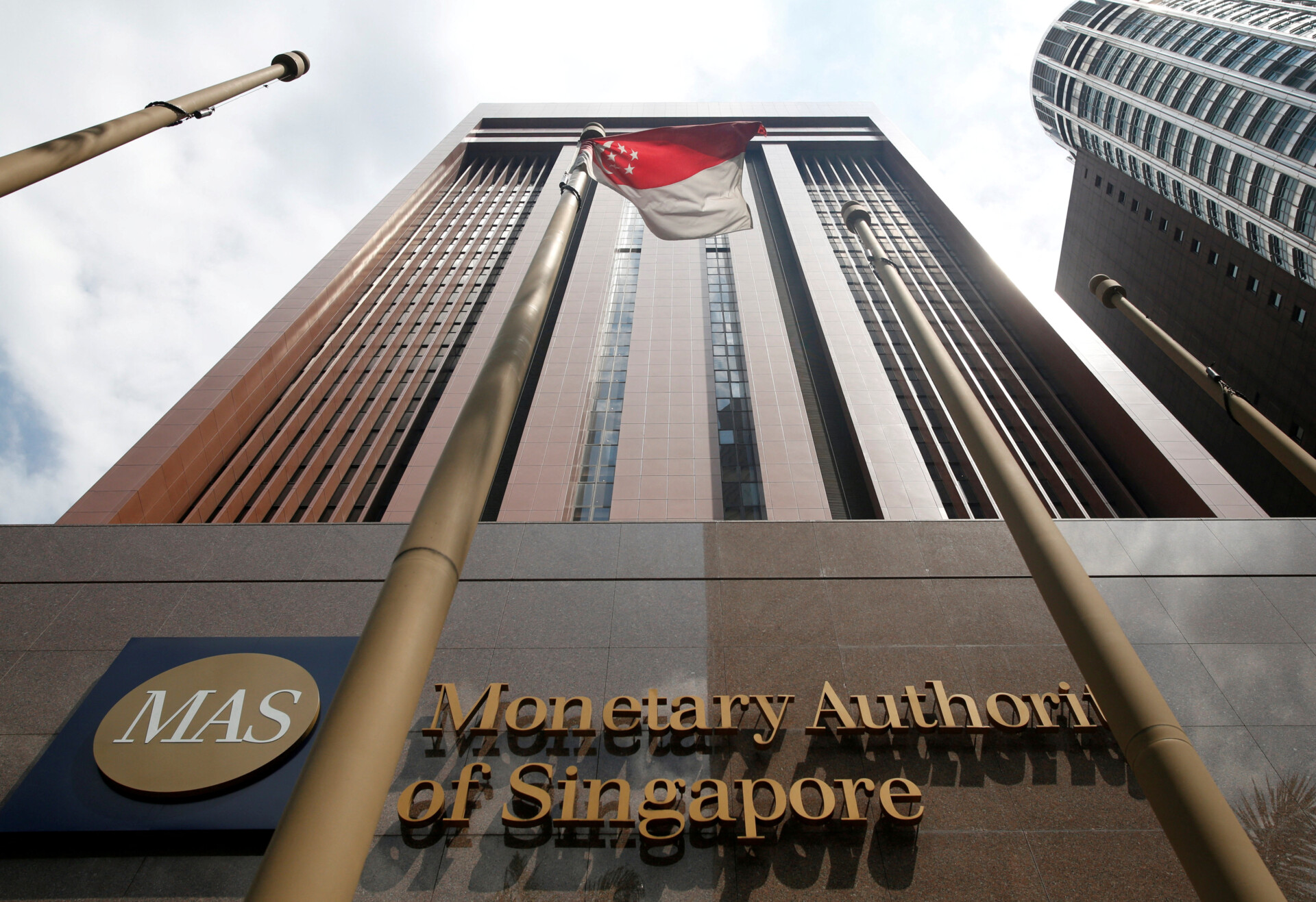Singapore raises crypto exchange risk level to medium-high