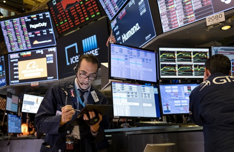 Markterholung stagniert, US-Aktien im Minus – und Bitcoin?