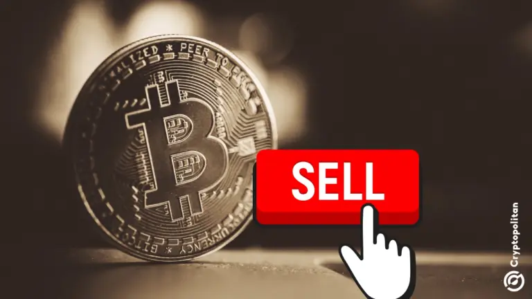 يمارس صناع السوق ضغوطاً على سعر البيتكوين، حيث يبيعون حيازات الحيتان لتحقيق الأرباح