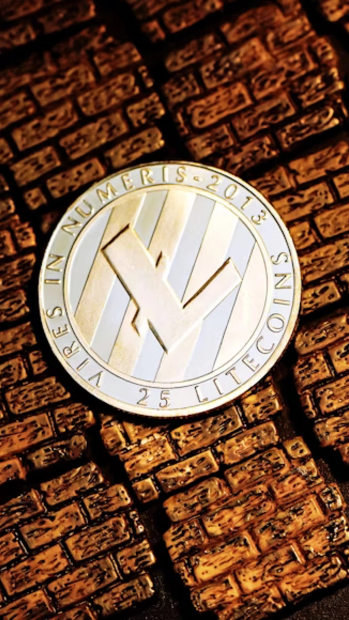 Pharma Giant Dumps Cash into Litecoin – What Do They Know?