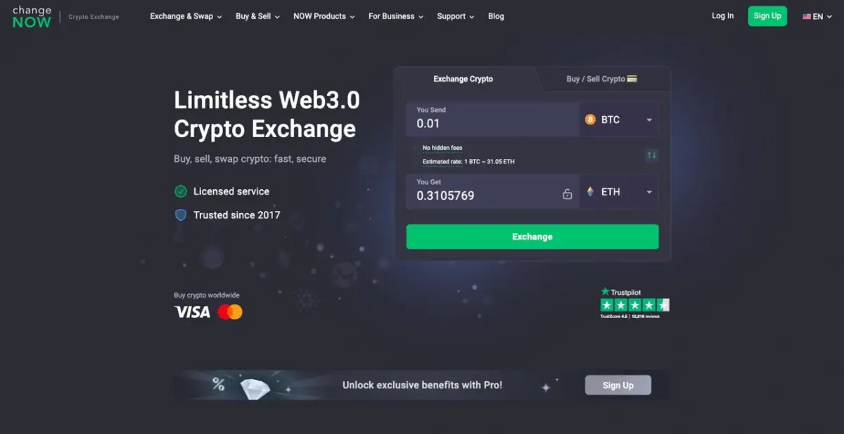 تعرض الصفحة الرئيسية لـ ChangeNOW واجهة تبادل العملات المشفرة، مع أداة تحويل من بيتكوين إلى إيثيريوم، وتقييم Trustpilot، وميزات بارزة مثل "خدمة مرخصة" و"موثوق بها منذ عام 2017"