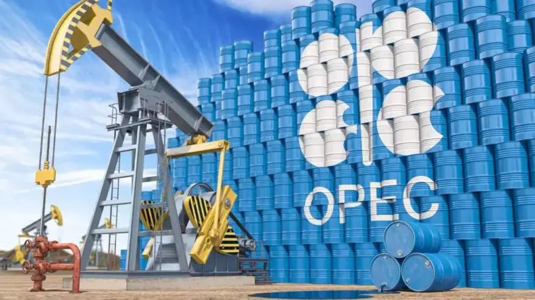 OPEC+의 공급량 증대 소식에 유가가 2% 하락했습니다