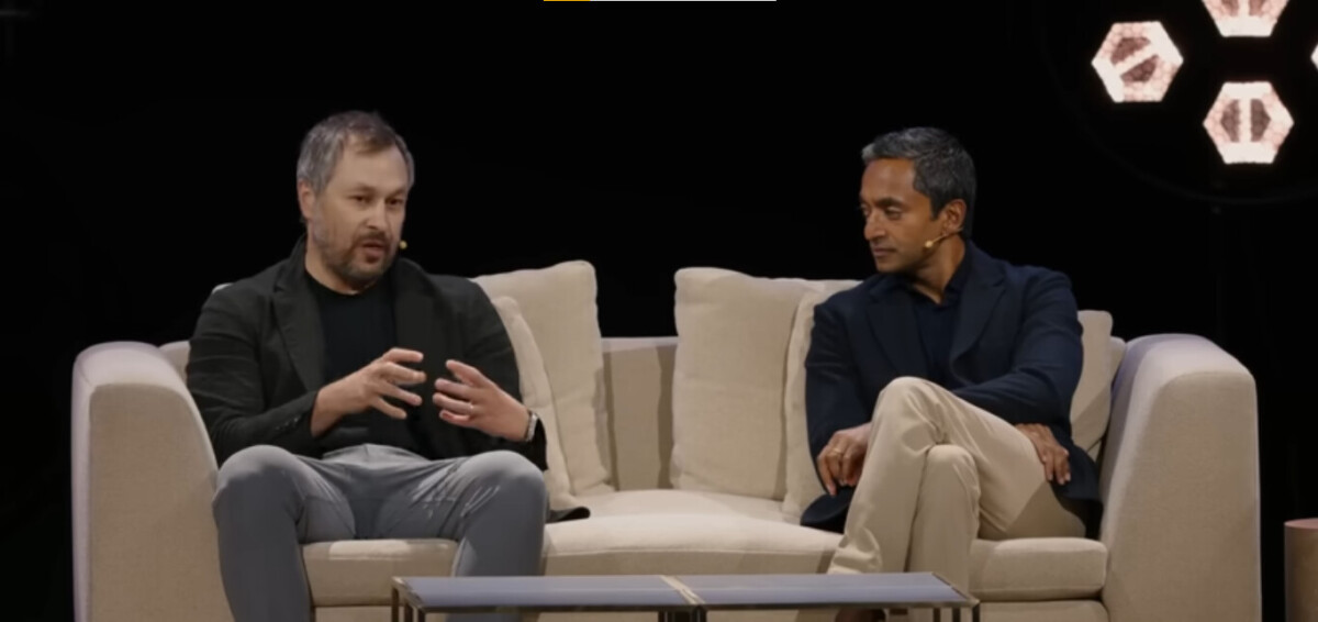 Solana founder says Bitcoin must act fast to beat quantum computers by 2030.