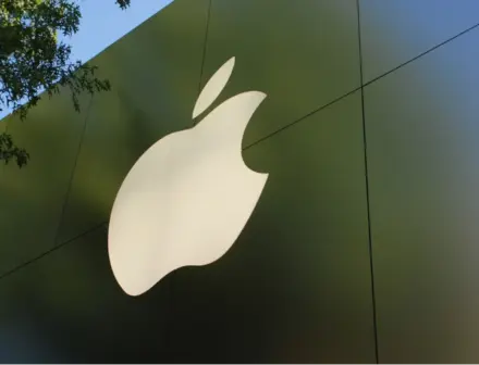 Apple’s first Apple loses $5.7 billion patent case over the vibrations built into millions of iPhonesiPhone is finally here, seven years after Samsung started the trend