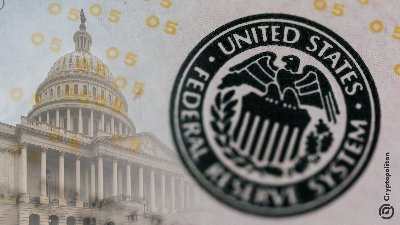 La Reserva Federal presenta nuevas normas de supervisión bancaria centradas en el riesgo.