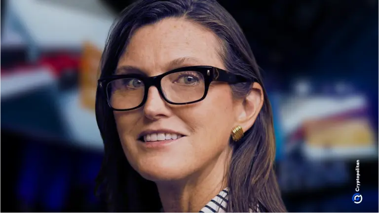 Cathie Wood affirme que Bitcoin est la solution au chaos déflationniste imminent lié à l'IA