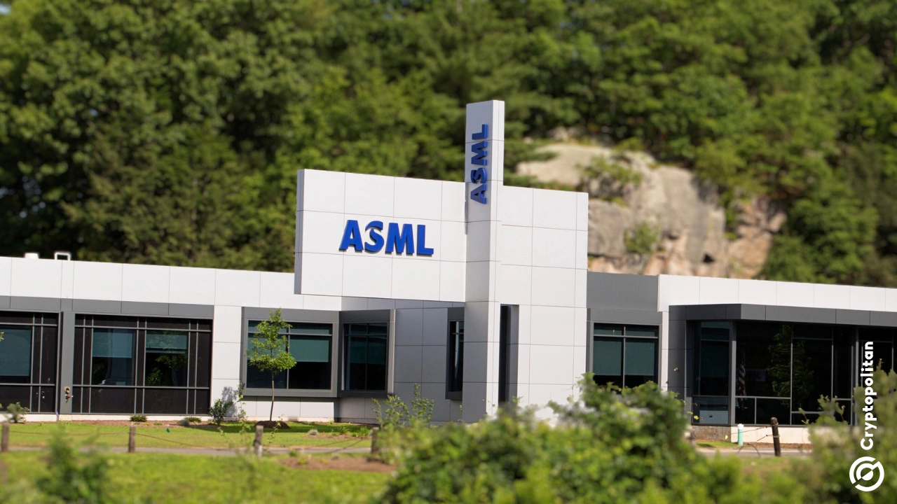 ASML hebt Umsatzprognose für 2026 von 36 Milliarden Euro auf 40 Milliarden Euro an, da die Chiphersteller optimistischer werden.