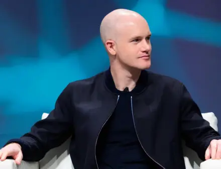 Le PDG de Coinbase propose des modèles d'IA chinois à pondération ouverte comme solution à la hausse des factures