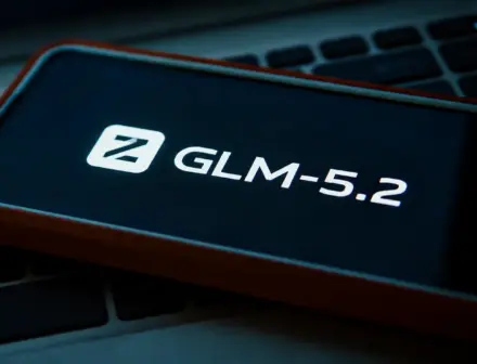 Le modèle GLM-5.2 de Z.ai s'empare de la première place des modèles d'IA open source