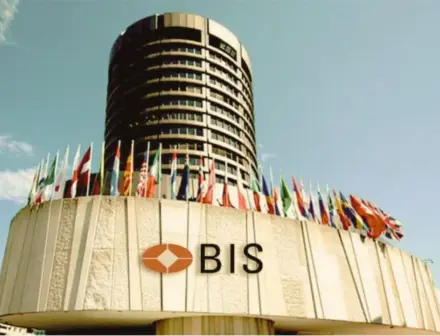 Banks move stablecoin plans forward as BIS questions their role