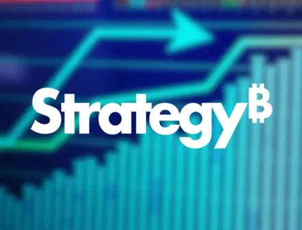 ارتفع مؤشر MSTR الخاص بشركة Strategy بشكل ملحوظ مع ارتفاع سعر البيتكوين إلى 77 ألف دولار، مما أعاد شركة Saylor إلى الربحية