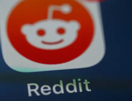 Will Reddit lose casual readers by forcing users to sign in?